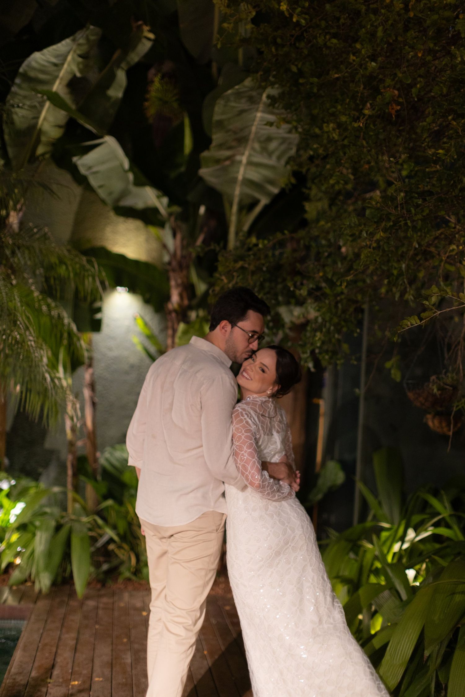 Os dois no jardim, Rafaella sorrindo